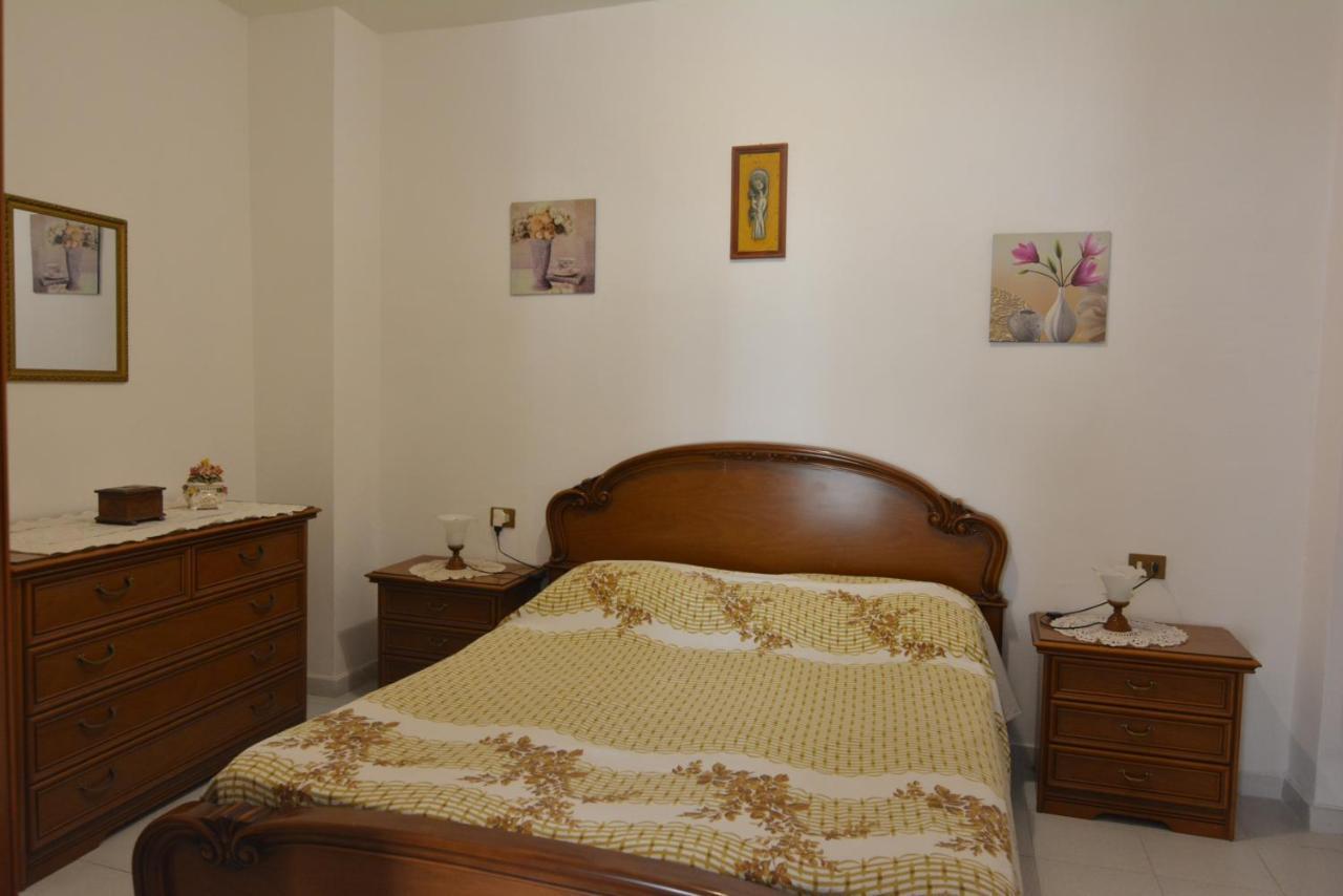 Casa Vacanze I Girasoli Iglesias Dış mekan fotoğraf
